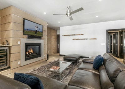 Living Room Looking Towards Front Door | Lion Square Lodge #217 | Havlik Real Estate | www.vailproperties.com